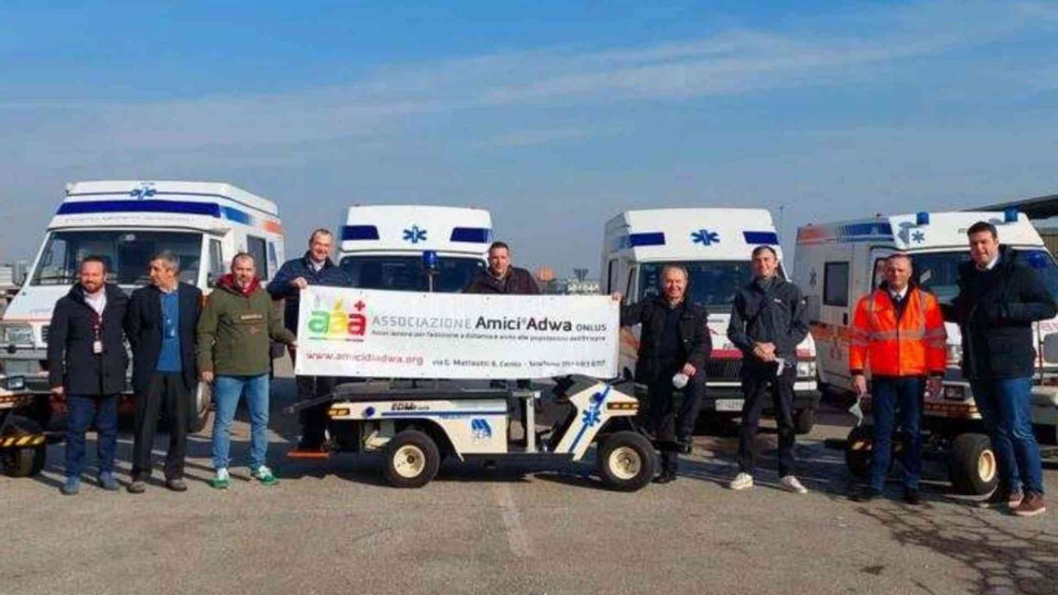 Ambulanze e prefabbricato contro la cultura dello spreco