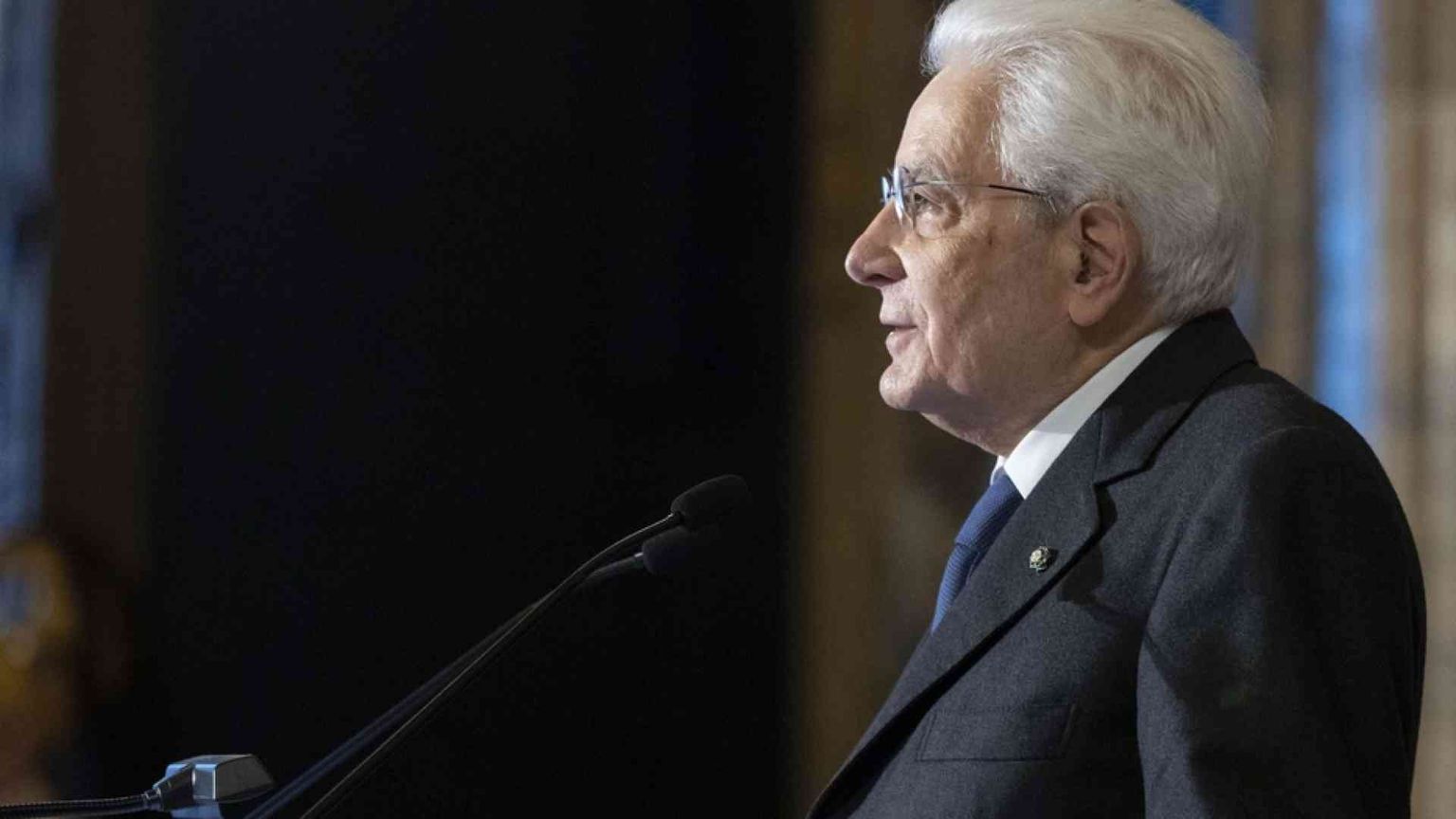 Dovere di voto: Cinque stelle tirati per le orecchie dalla Storia