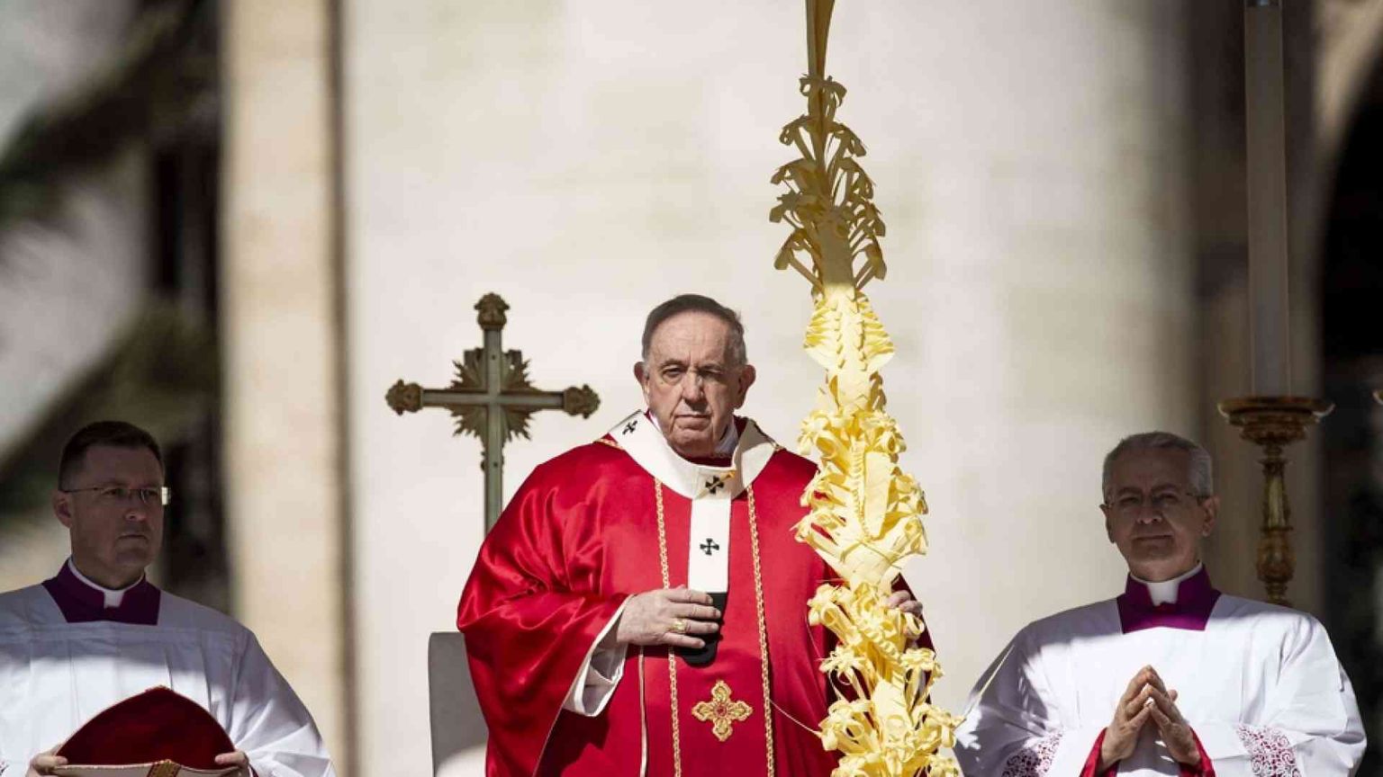 Il Papa: inizi una tregua pasquale per la pace, non per ricaricare le armi