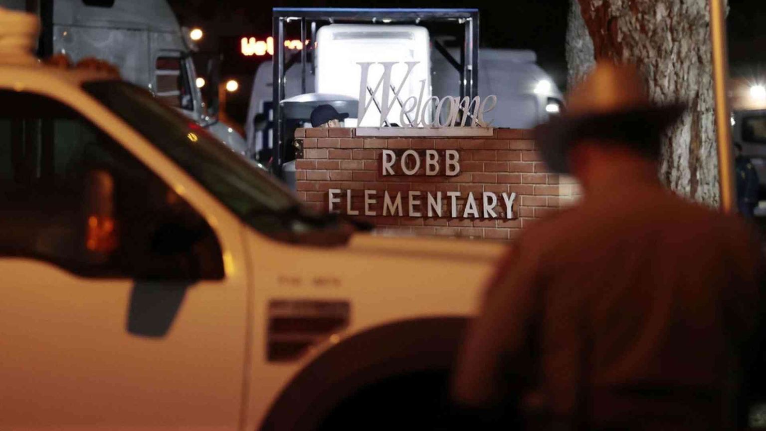 Strage di bambini in Texas: 21 vittime. Biden: agire sulle armi