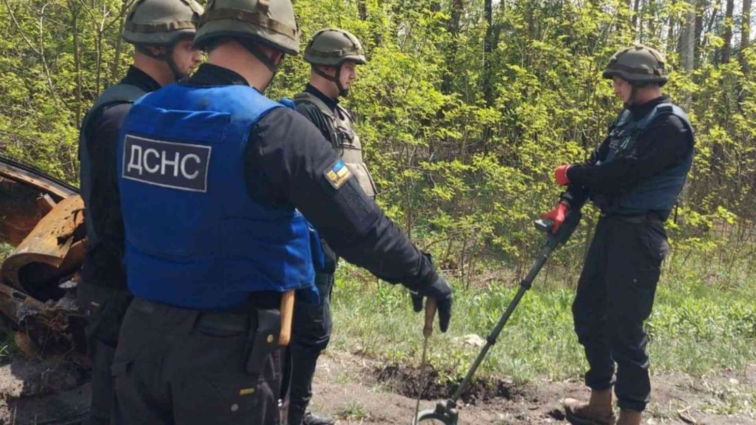 Gli sminatori nelle zone liberate: «Ci aspettano 7 anni di lavoro»