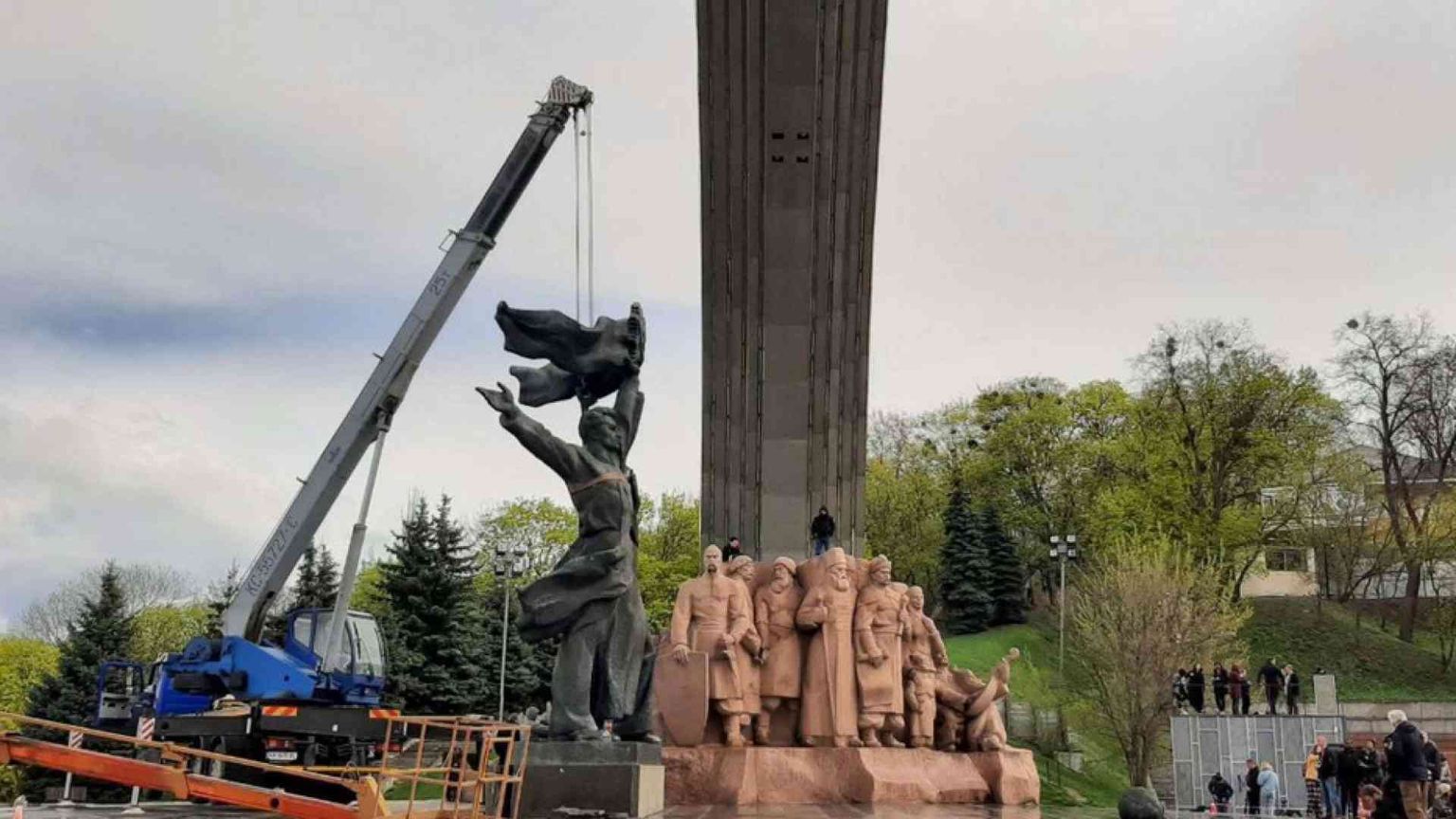 I russi anti Putin che nessuno vuole: in fuga da Mosca, ma scomodi a Kiev