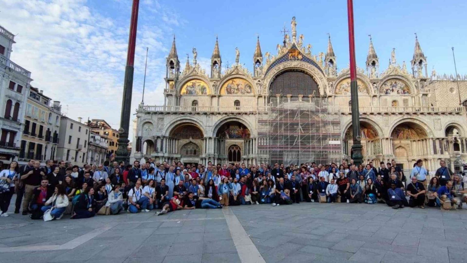 Da adulti al fianco dei giovani oltre la paura dell'imprevedibile