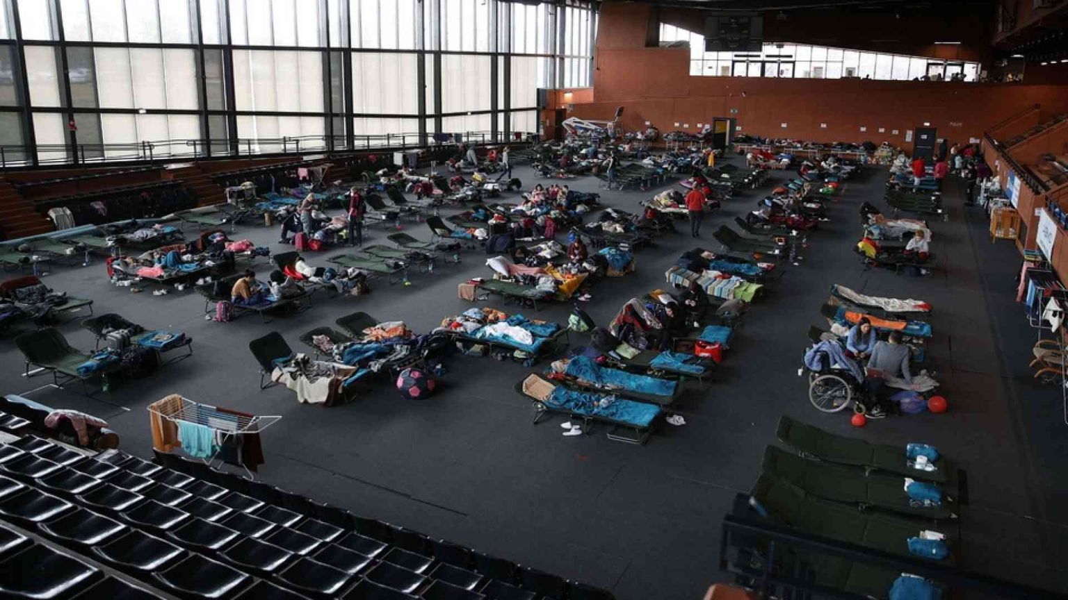 L'esodo dei profughi dall'Ucraina si ferma e c'è chi rientra