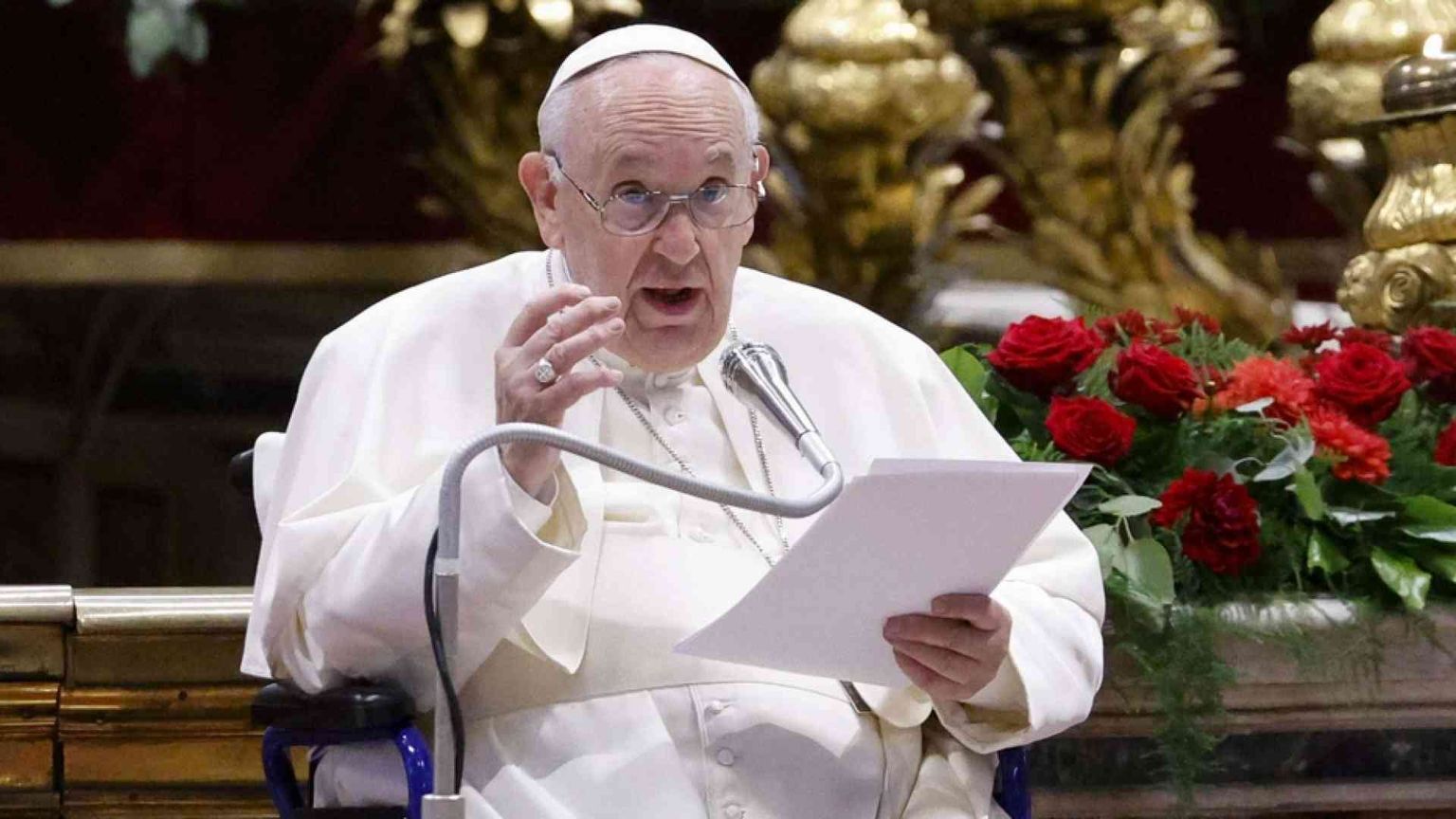 Il Papa: in Sicilia ci sono grandi virtù e crudeli efferatezze