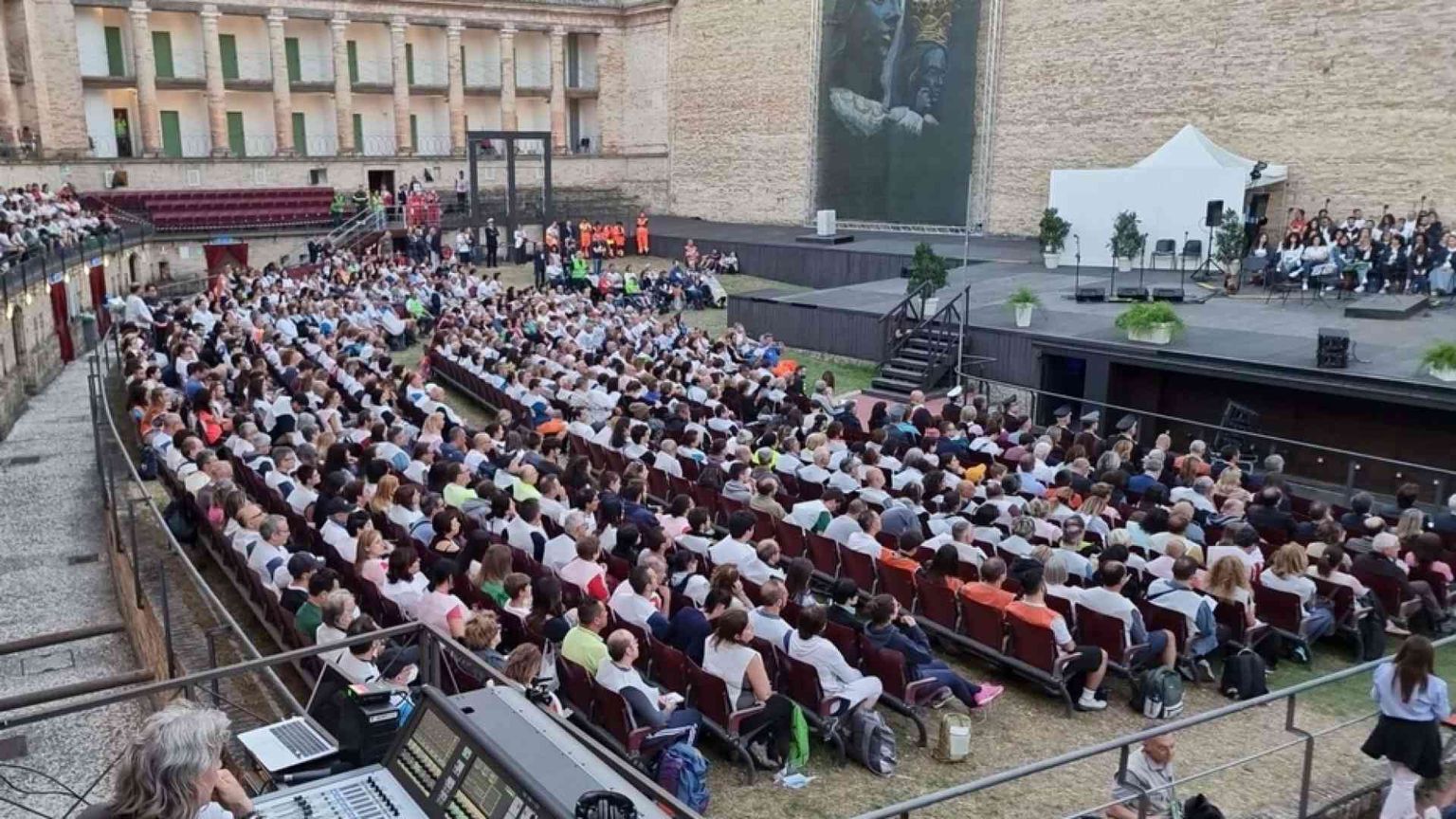 Macerata-Loreto, papa Francesco chiama: preghiamo per Russia e Ucraina
