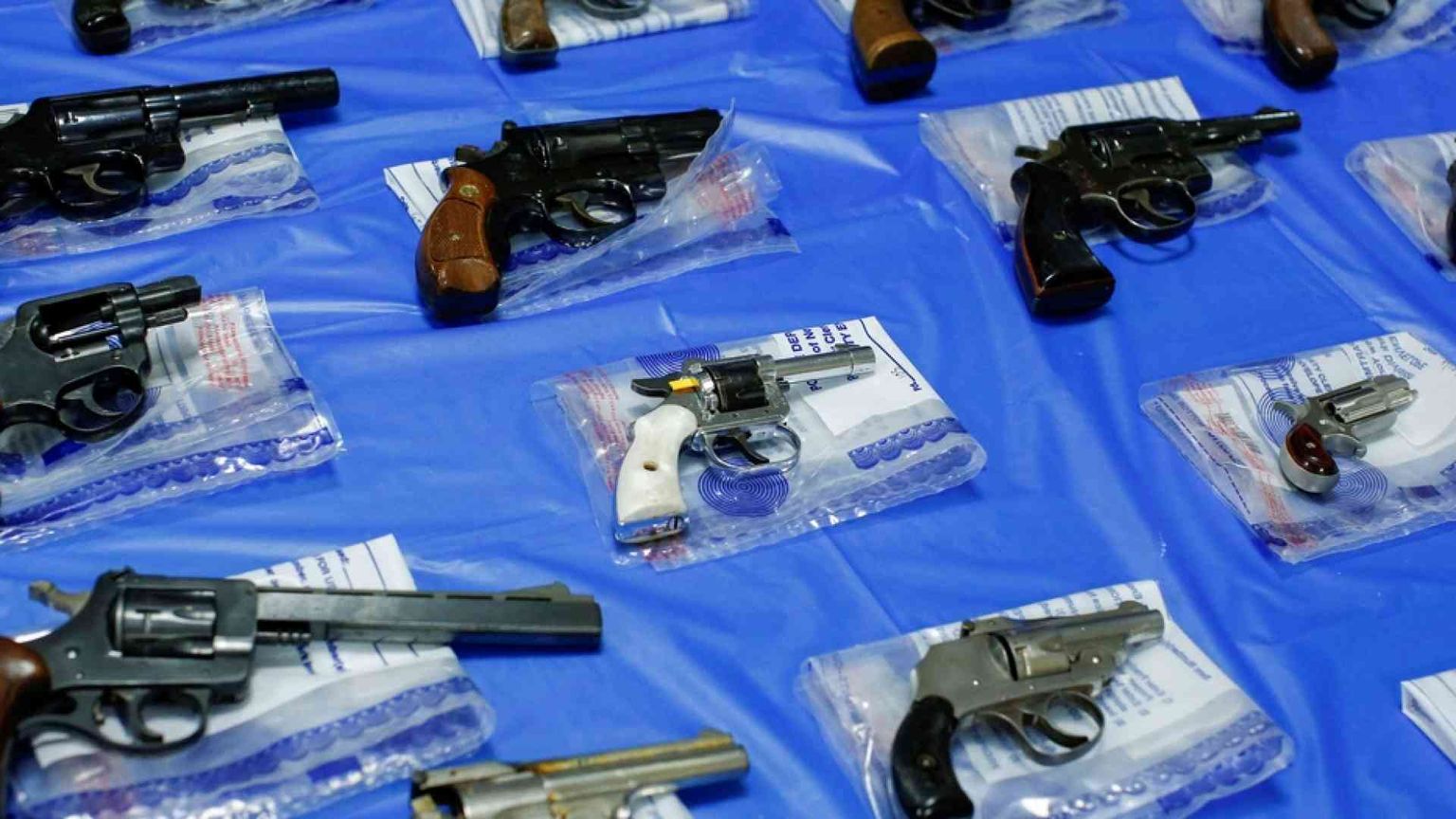 La Corte Suprema: via le restrizioni al porto d'armi a New York, vigenti dal 1911