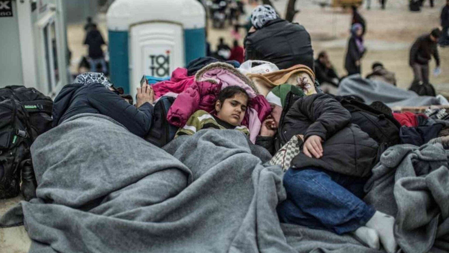 La violenza degli europei contro i migranti ai confini con la Turchia