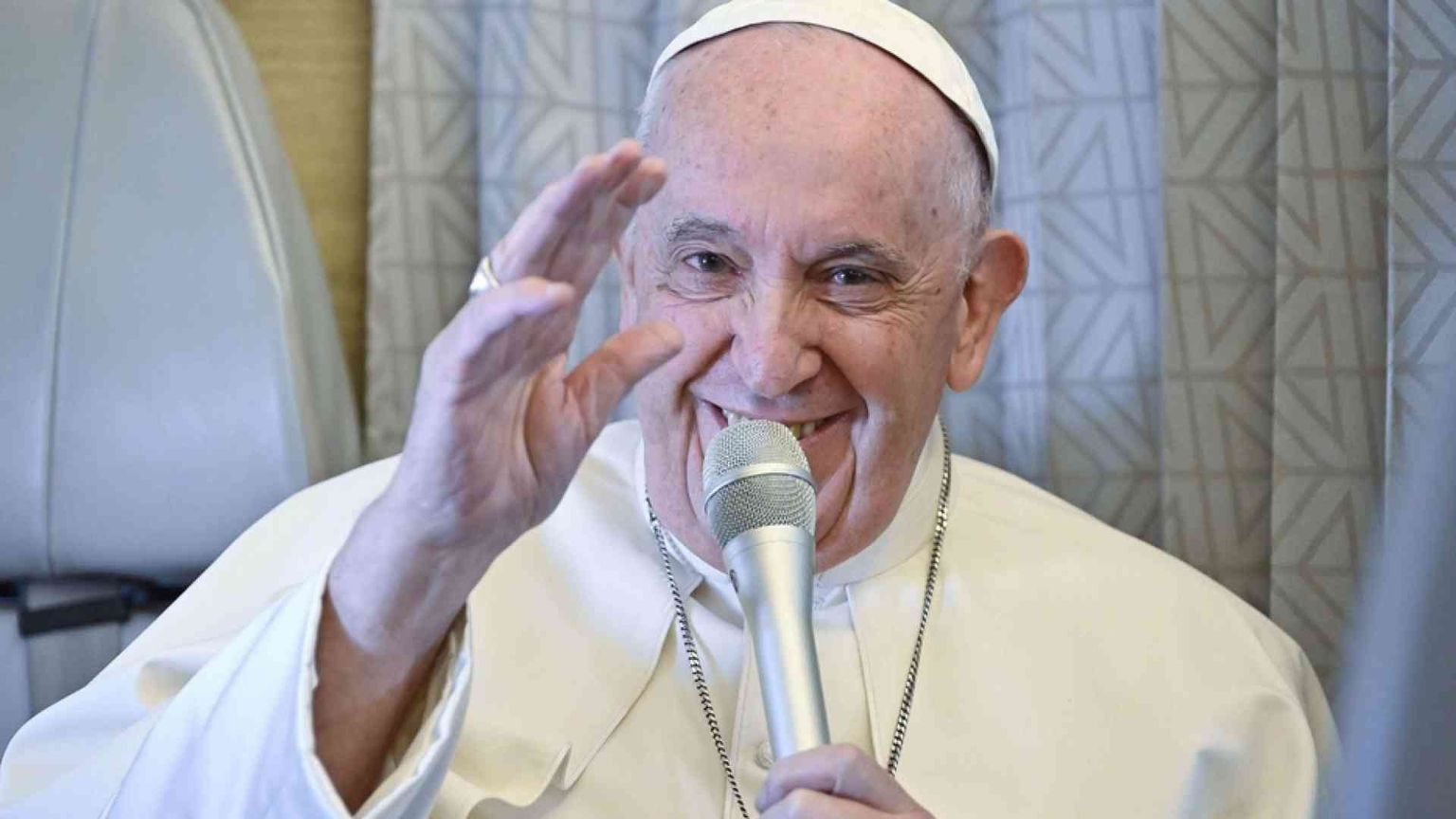 Il Papa: l'Occidente è in decadenza. All'Italia servono grandi politici