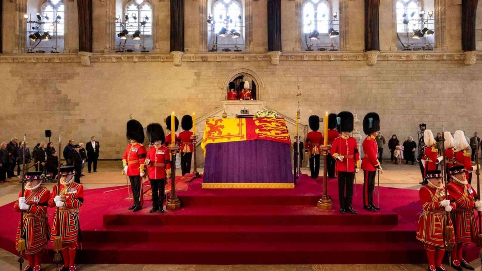 I funerali della regina Elisabetta: il cerimoniale e i riti della giornata