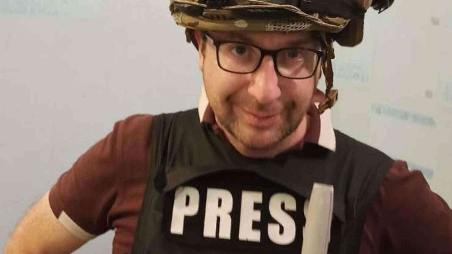 Rientra in Italia Mattia Sorbi, il giornalista ferito a Kherson. «Sto bene»