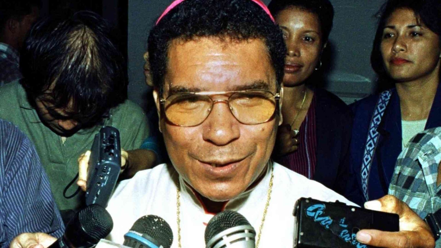 Abusi, accuse a monsignor Ximenes Belo. Nel 1996 fu Nobel per la pace