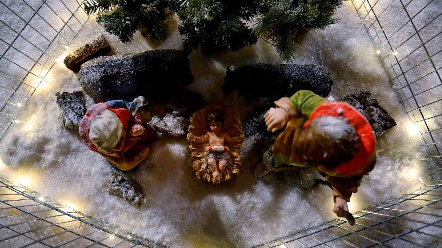 Da Teresina a "Tu scendi dalle stelle" i santi che hanno "vissuto" il Natale