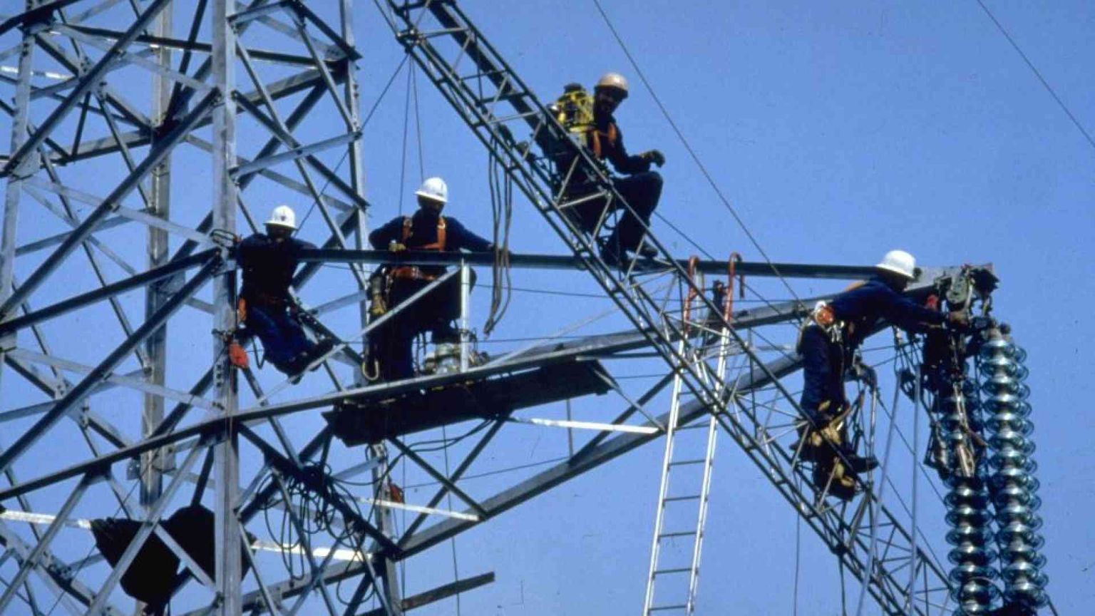 Le imprese pubbliche italiane nel mercato ma senza strategie