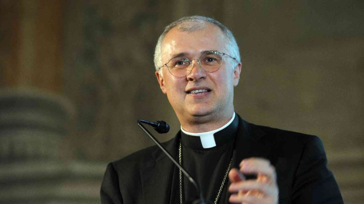 Giovani e Chiesa troppo distanti: «Dal Sinodo un nuovo slancio»