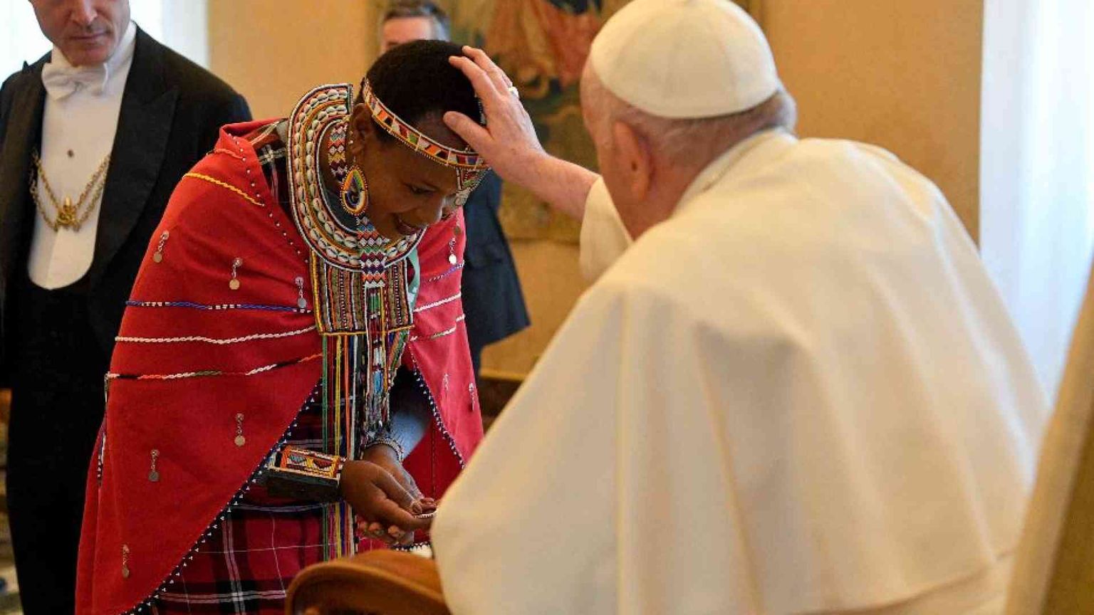 Il Papa: non divoriamo più le risorse naturali, impariamo dagli indigeni