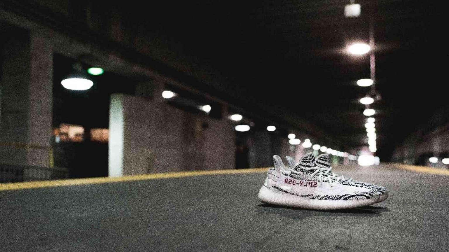 La rottura con Kanye West manda in crisi Adidas