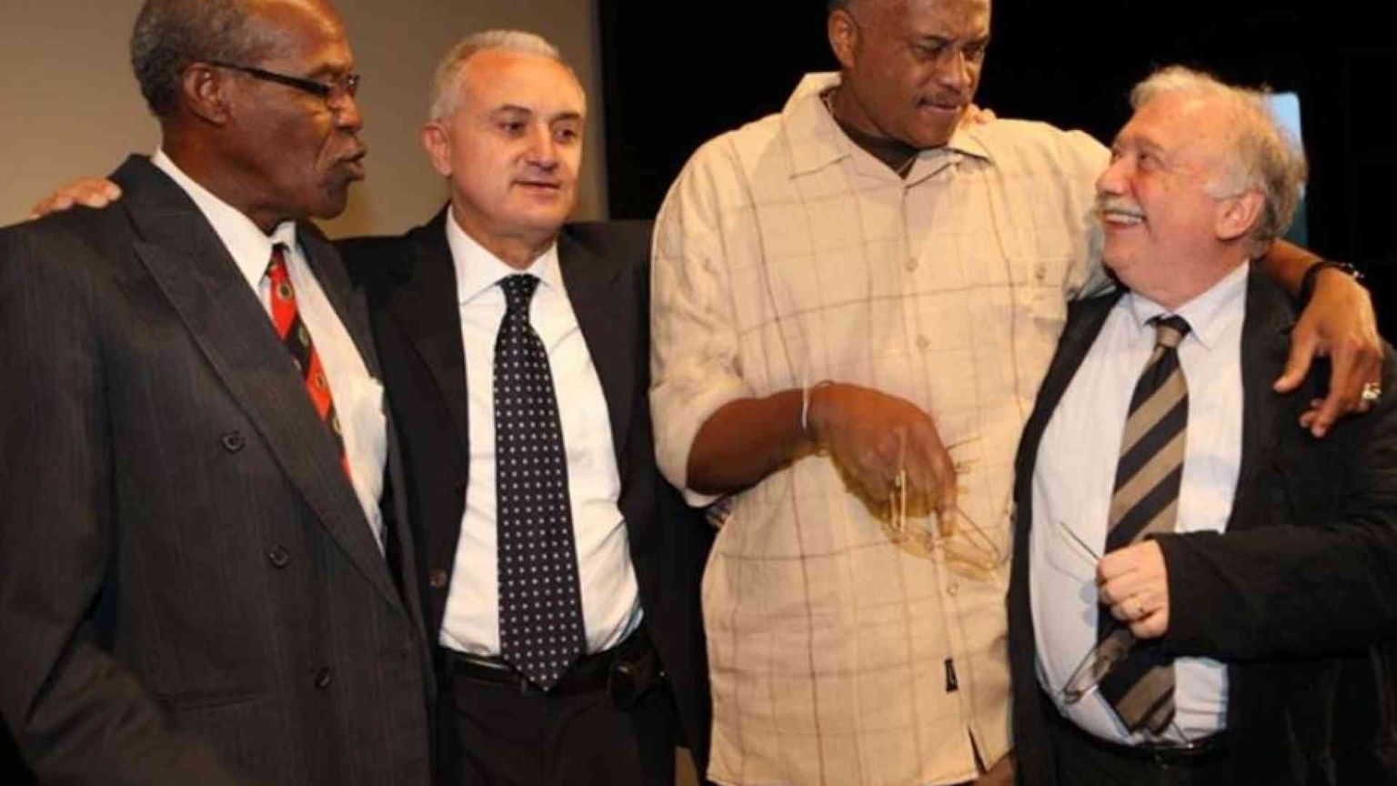 Morto Gianni Minà: «Lo sport, arte dell'incontro»