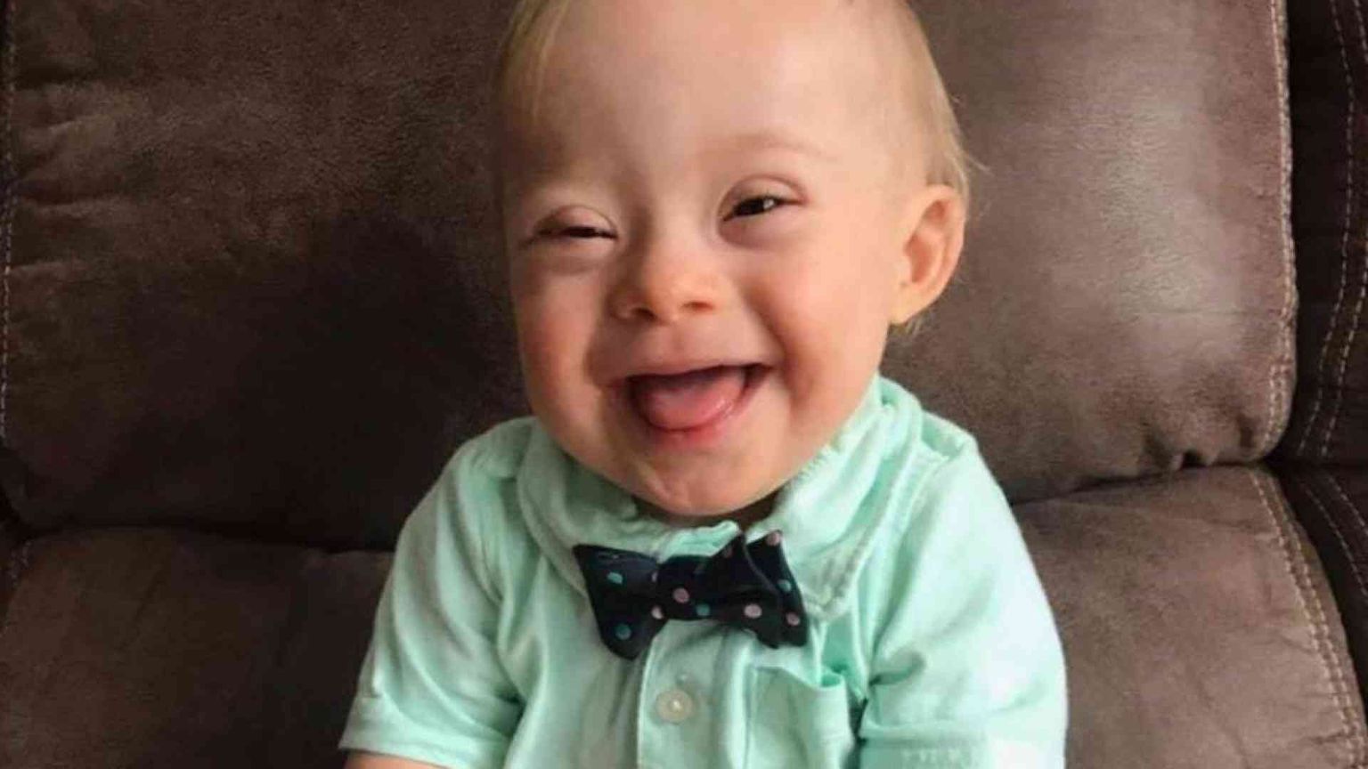 «Evitiamo la nascita di bimbi Down». E la mamma si ribella contro la Regione