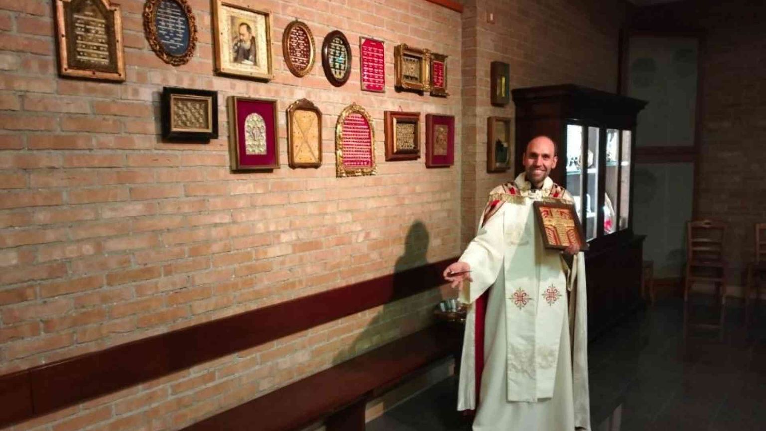 La chiesa delle mille reliquie. «È bello pregare con i santi»