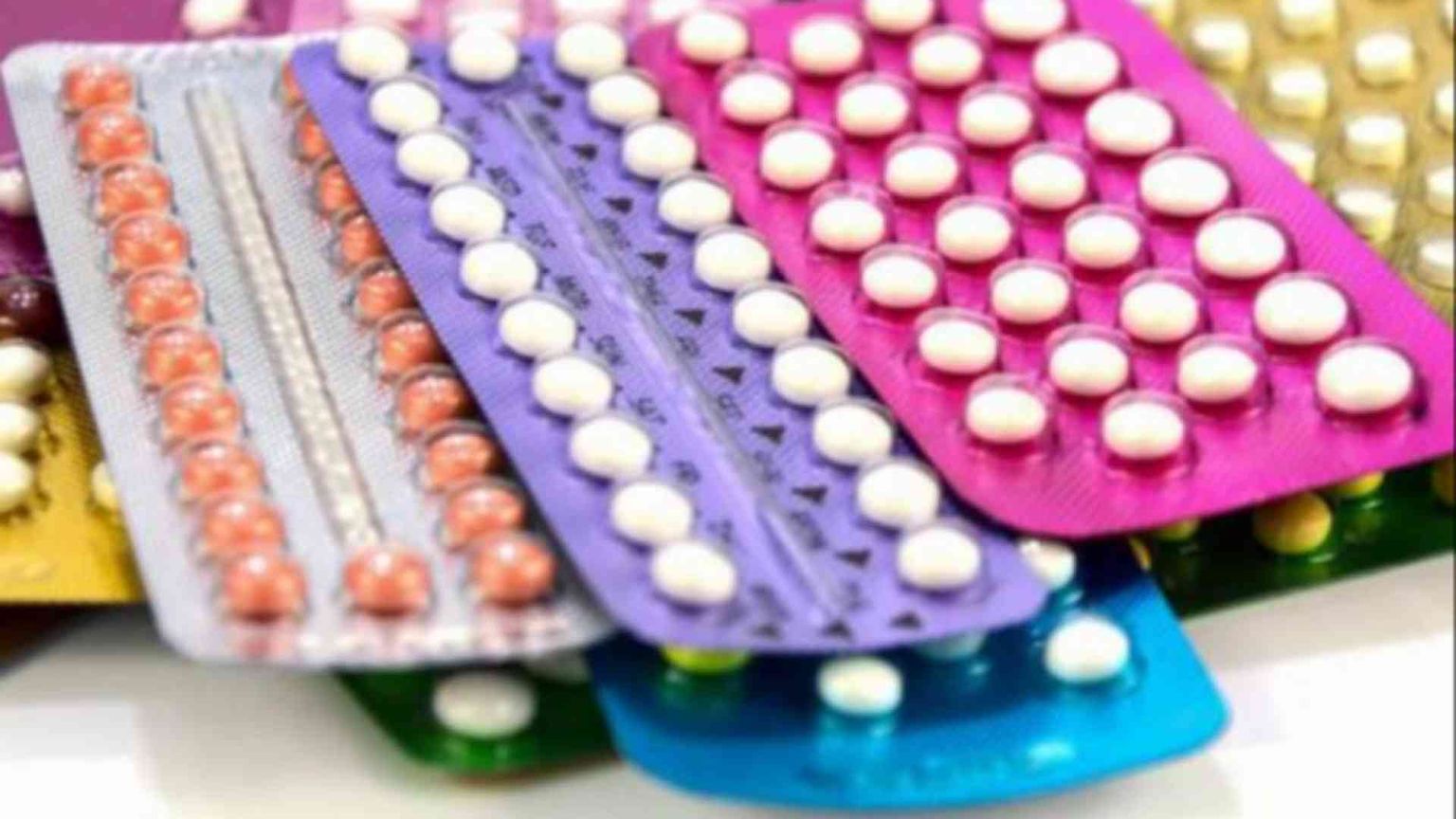 Pillola gratis per tutte. Le critiche: «Messaggio sbagliato alle più giovani»