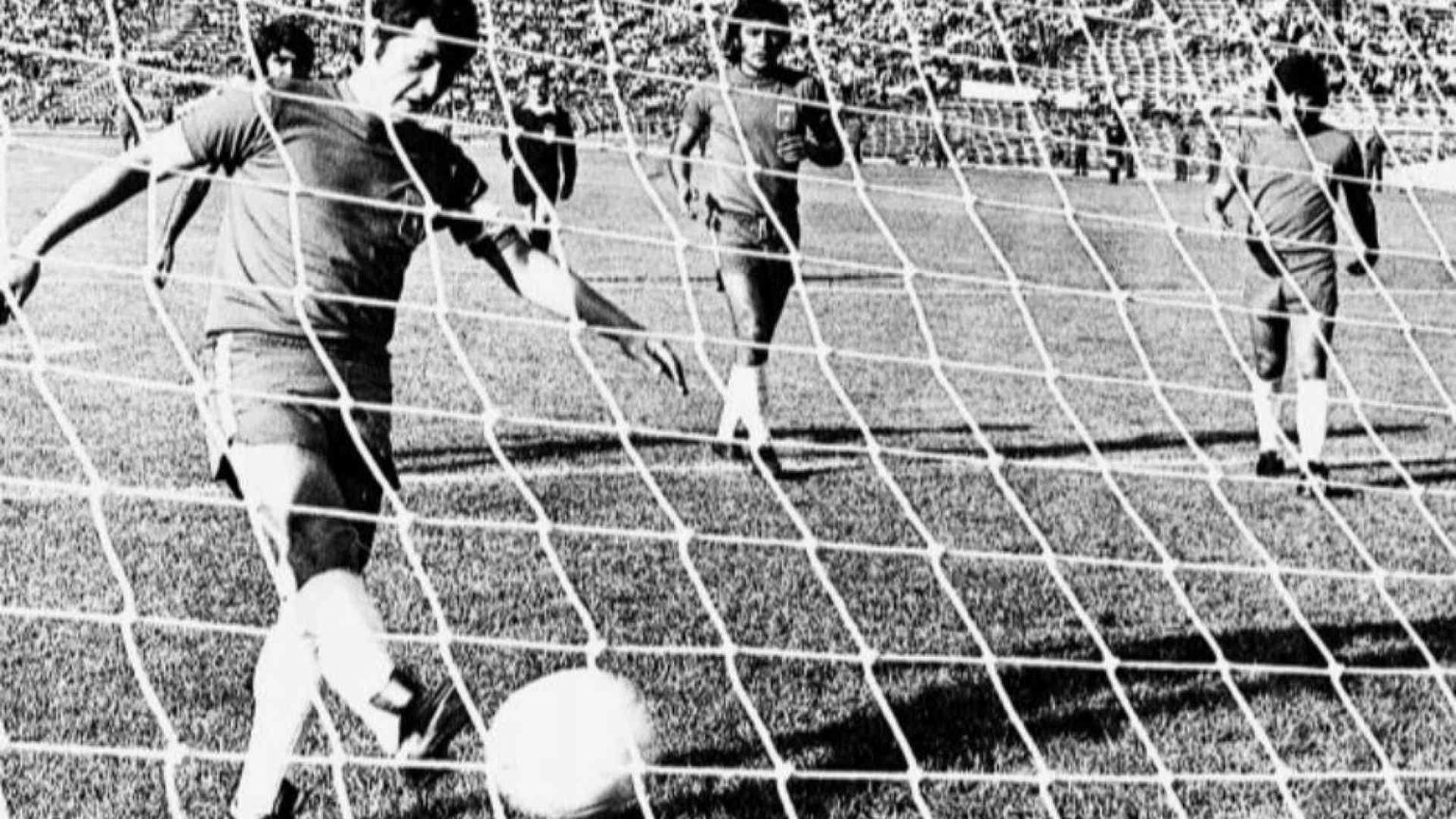 Valdès, un calcio libero in memoria di Neruda