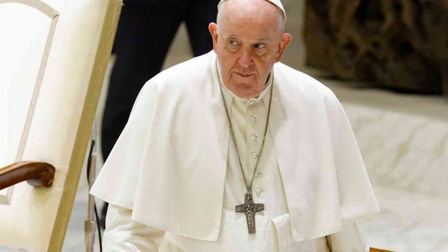 Papa Francesco: «L'uso dell'atomica è un crimine contro ogni futuro»