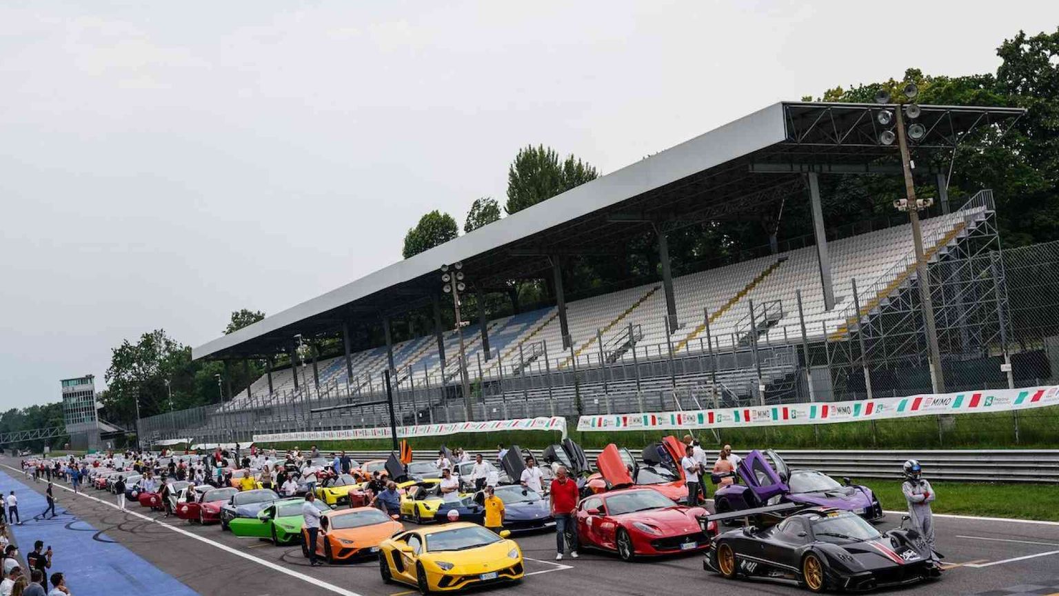 Tutto pronto all'Autodromo di Monza per il festival dei motori