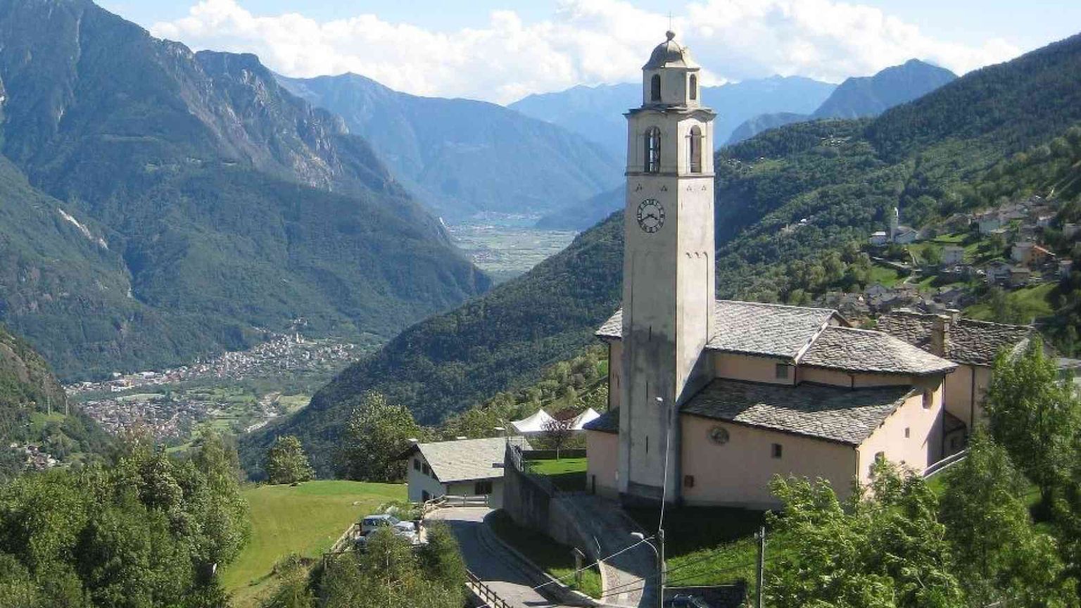 La lettera alla parrocchia senza più il prete: noi famiglie la teniamo viva