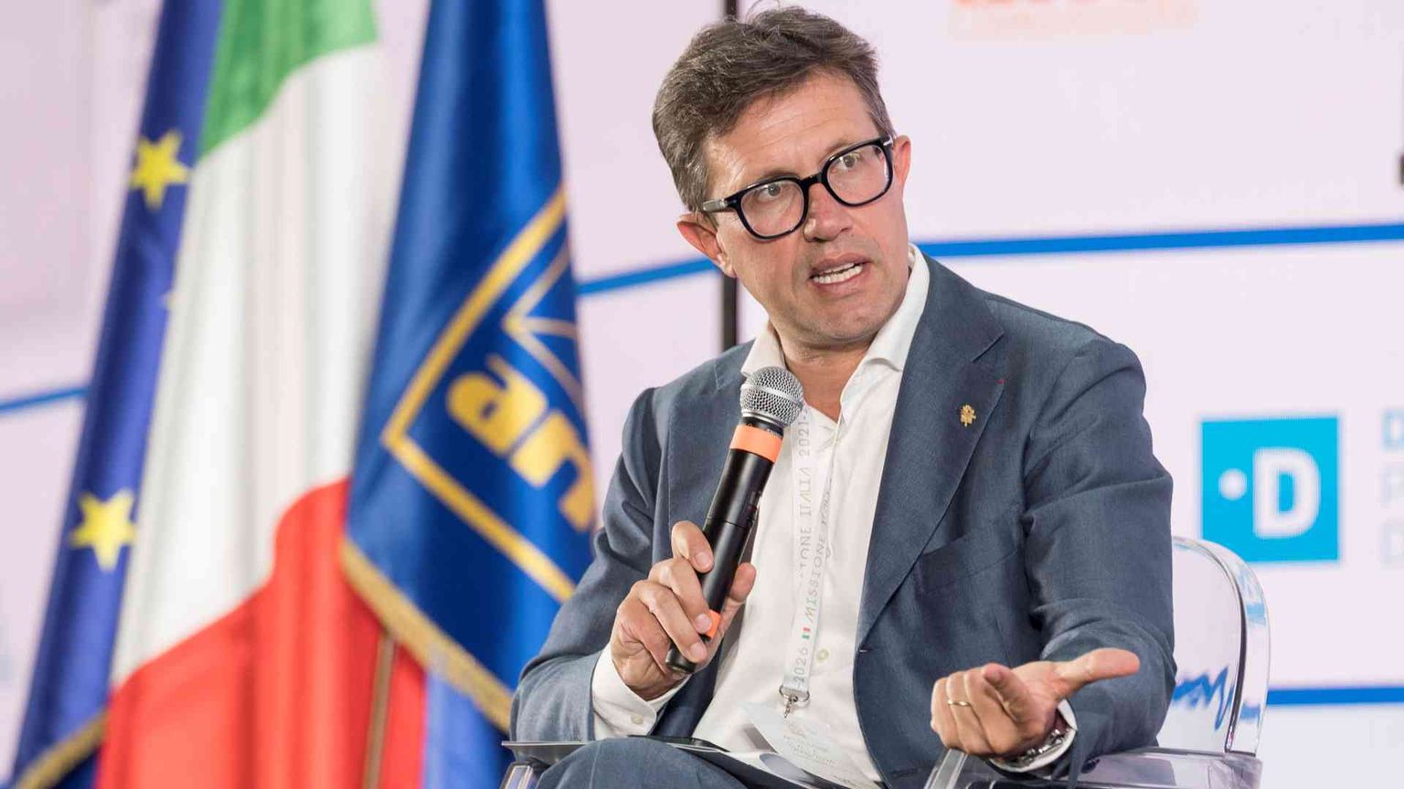 Nardella: «Caro-affitti e centro snaturato, a Firenze stop a nuovi b&b»