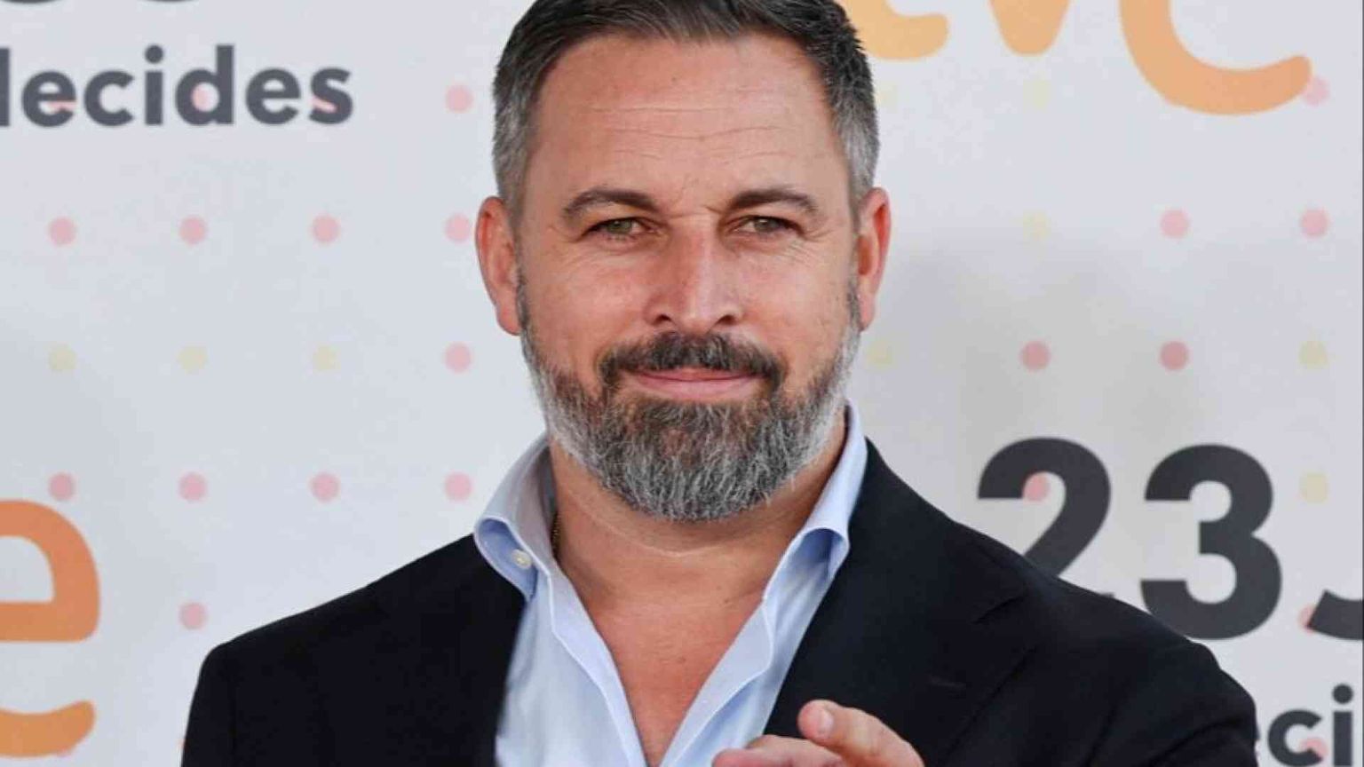 Vox, Abascal mostra i muscoli e torna sul fronte catalano