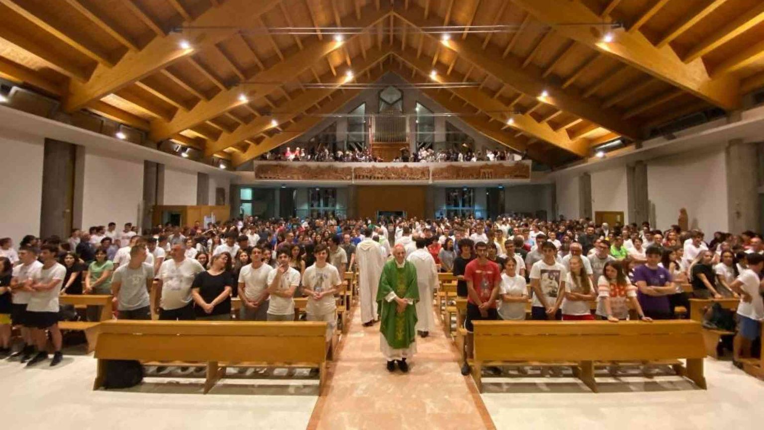 Zuppi: chiamati a essere fratelli tutti