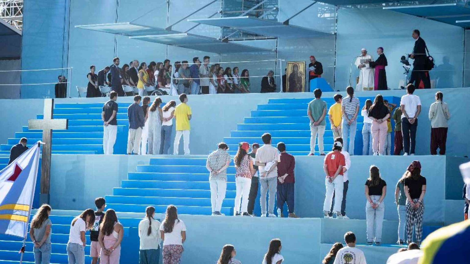 Il Papa alla Via Crucis: Gesù è nelle nostre lacrime