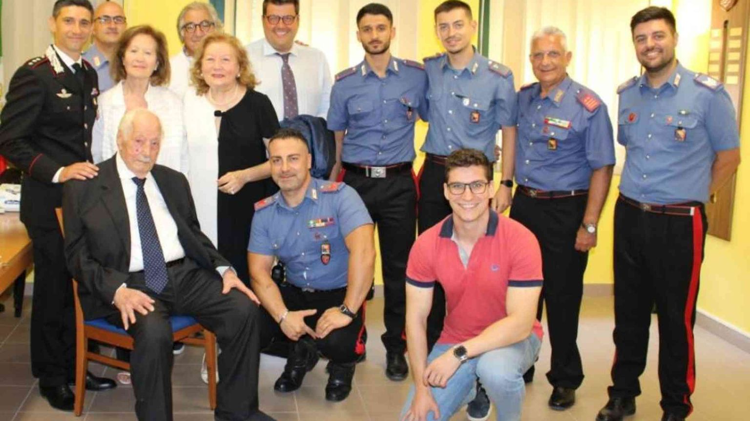 Brigadiere festeggia il 102esimo compleanno nella caserma dei carabinieri