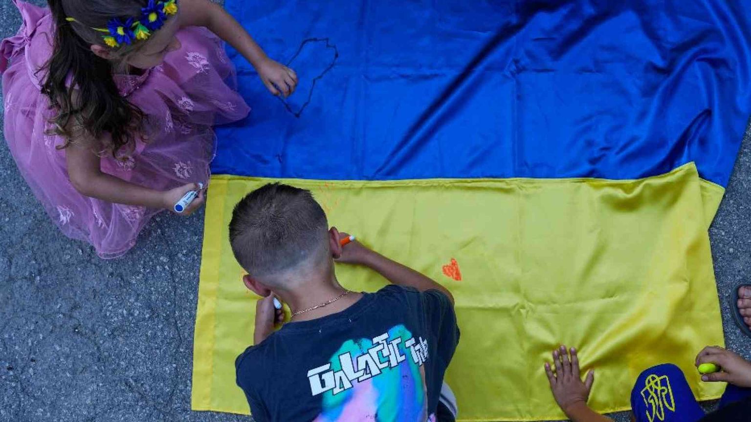 Ritrovati 400 bimbi ucraini scomparsi. «Non si ferma il lavoro sotterraneo»