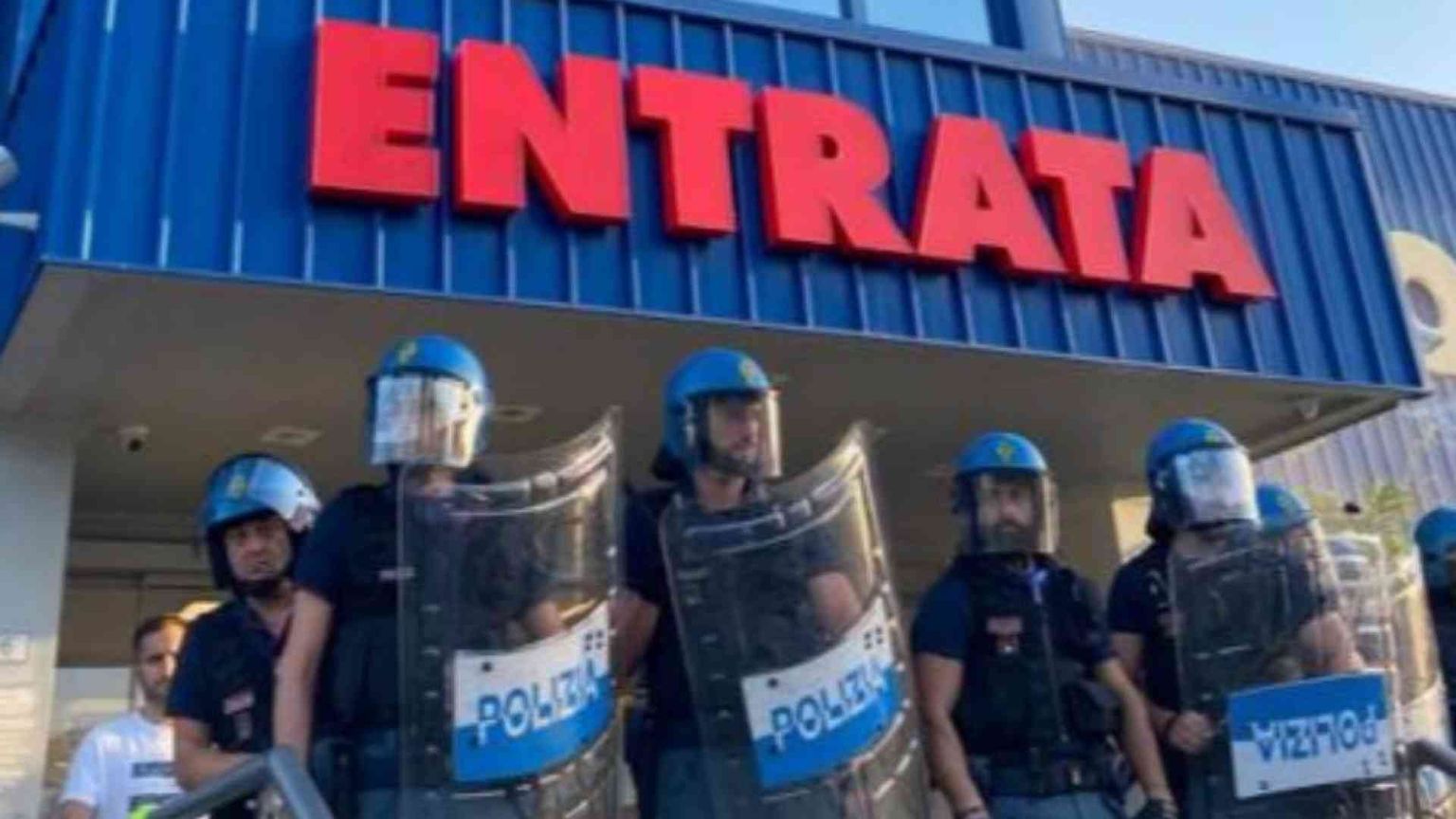 La vertenza Mondo Convenienza: la rivolta dei lavoratori poveri