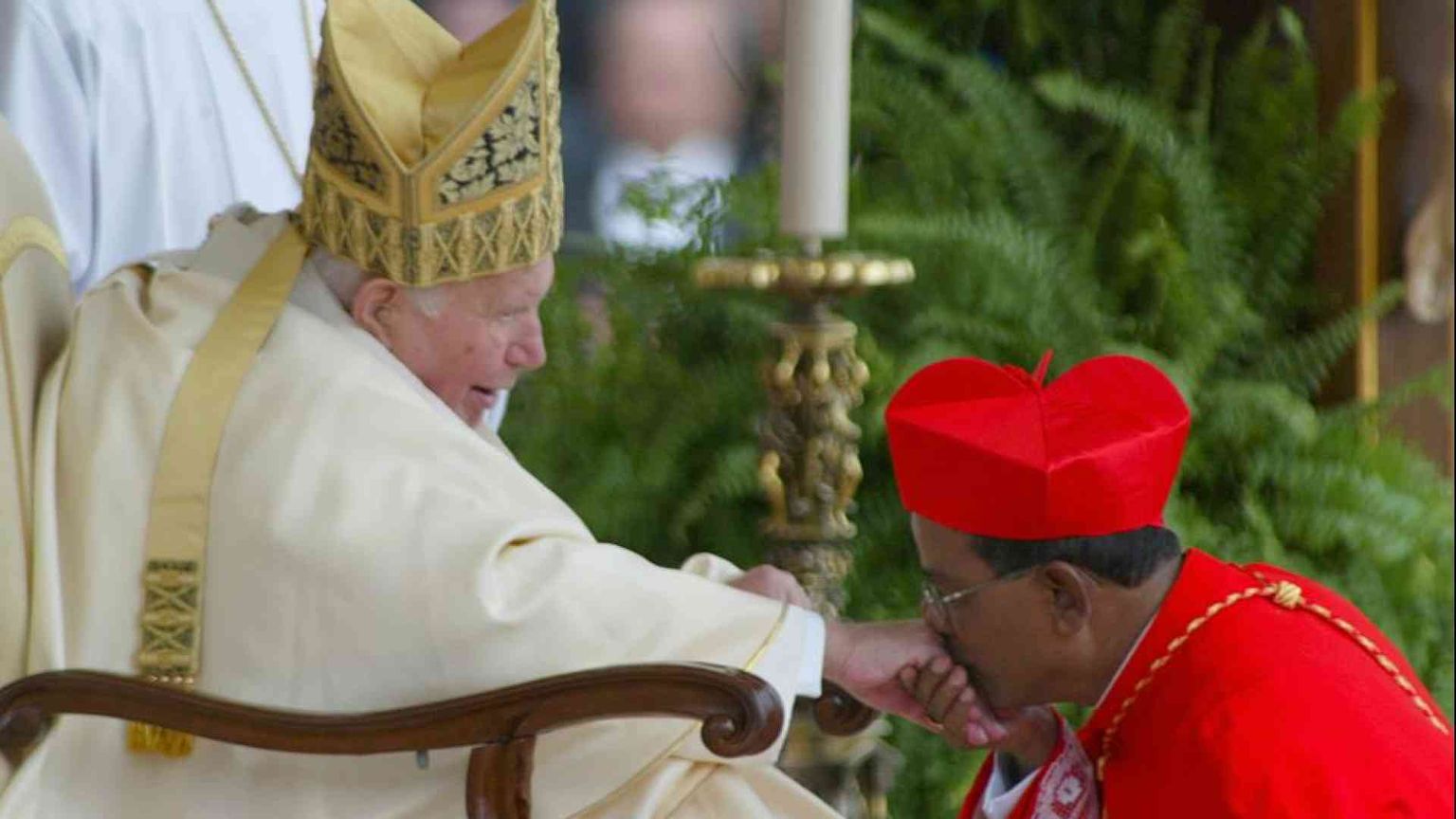 India, addio al cardinale Toppo Prima porpora aborigena