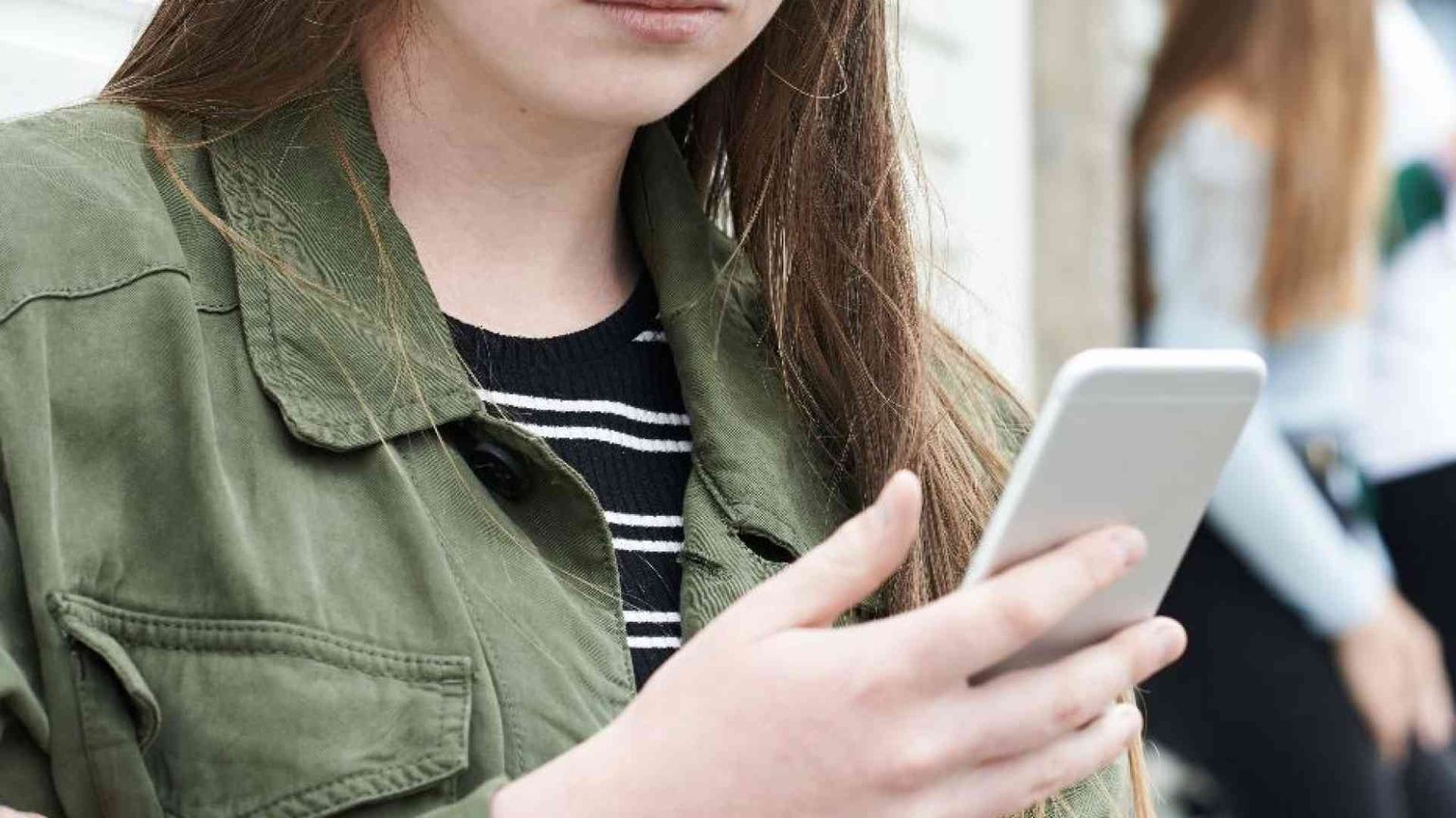 L'emoticon (dopo la denuncia). Cosa deve fare una donna per salvarsi