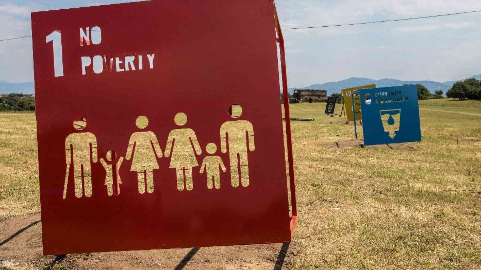 Campania, Calabria e Sicilia tra le prime regioni in Europa a rischio povertà