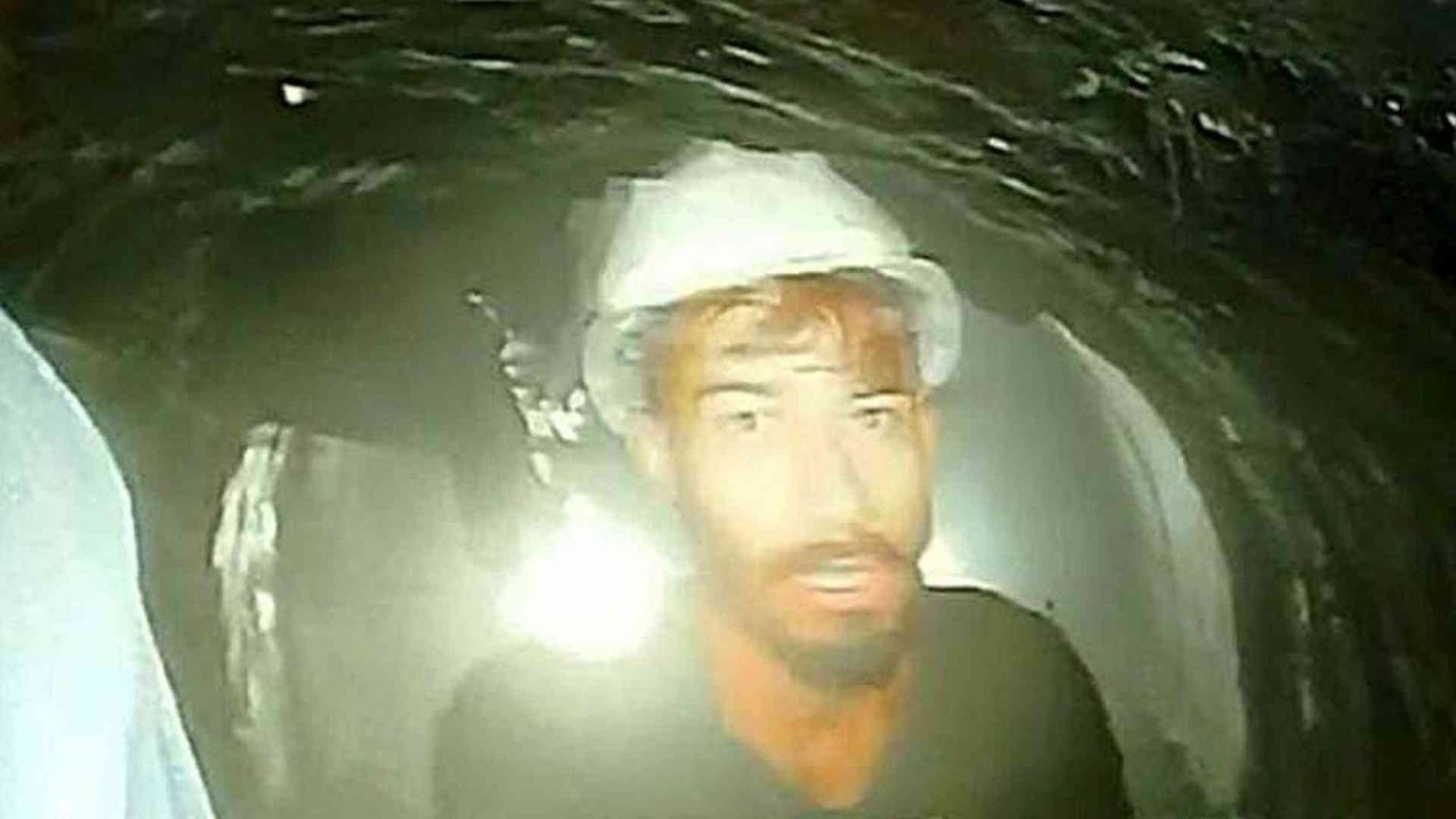 Paura e speranza, le prime immagini degli operai intrappolati