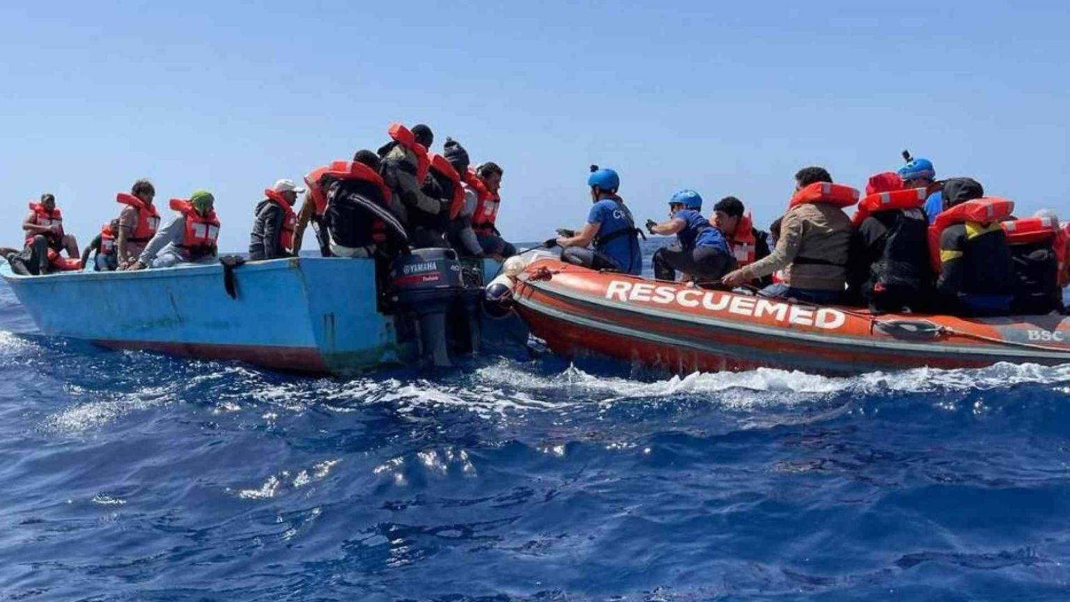 La Cei e la nave dei soccorsi: «Accuse diffamatorie»