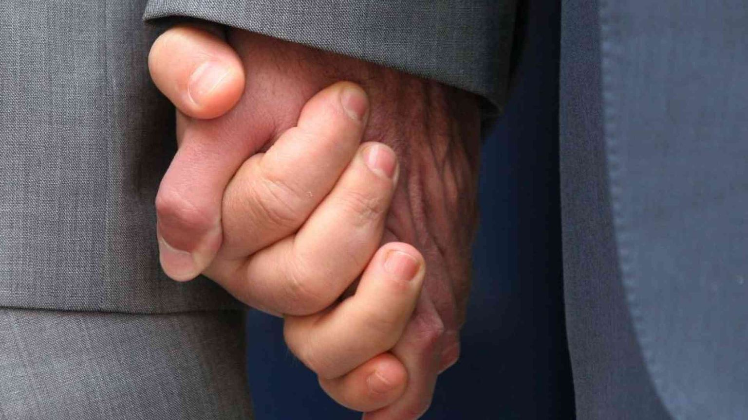 Coppie “di fatto” e dello stesso sesso, sì alla benedizione