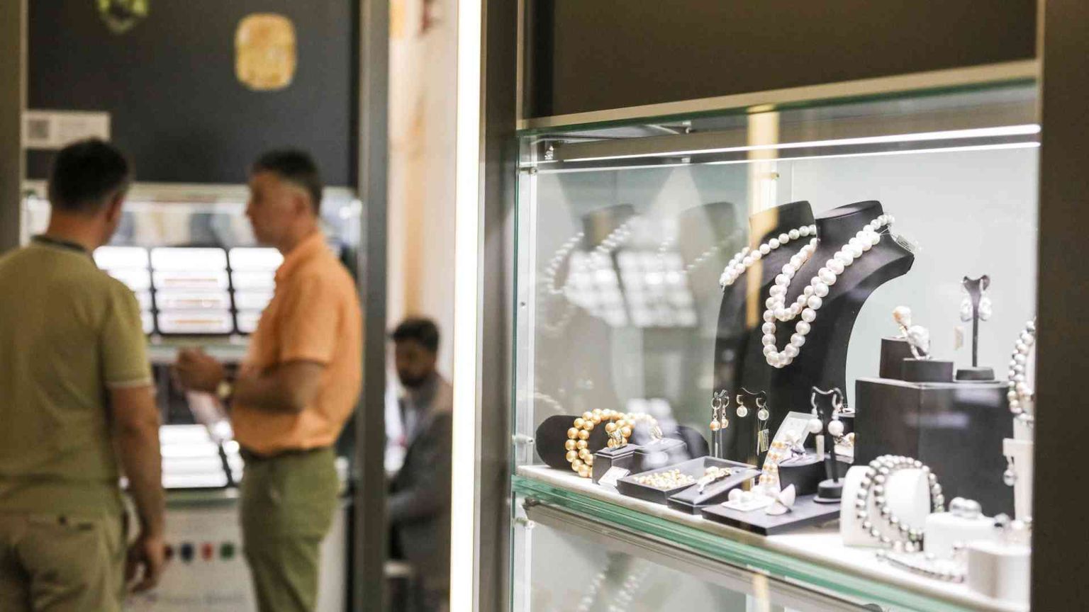 Largo ai giovani e alla tecnologia