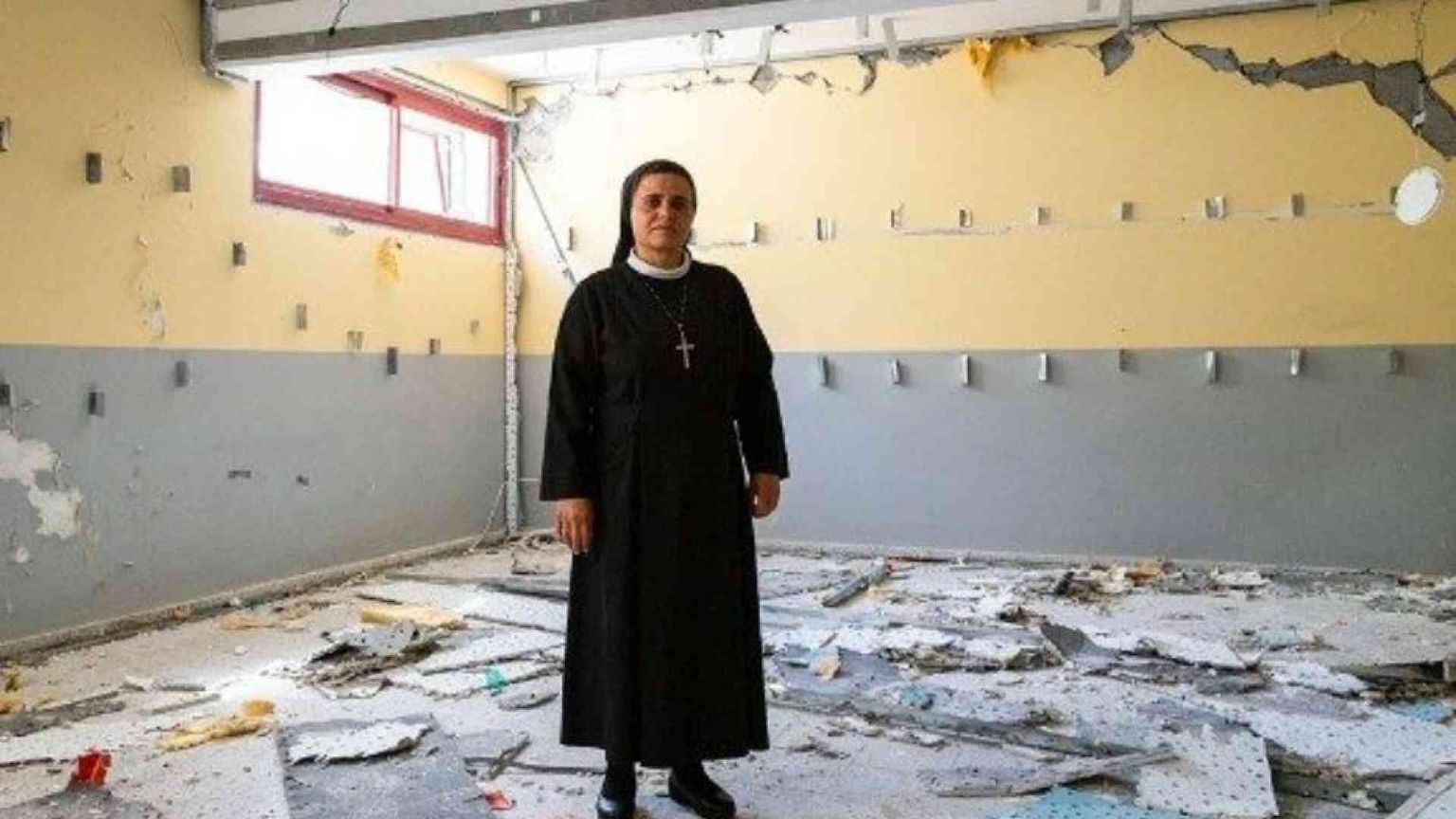 A Gaza, nella scuola distrutta di suor Nabila: «Qui si muore di fame»