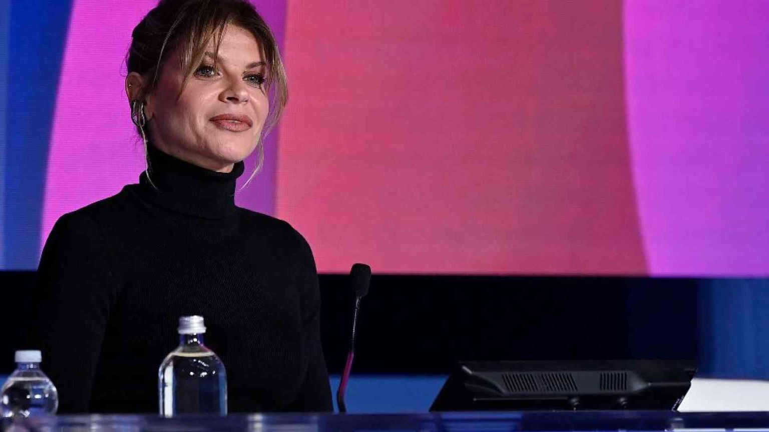 Alessandra Amoroso: «Travolta dall'odio social, ora sono risalita»