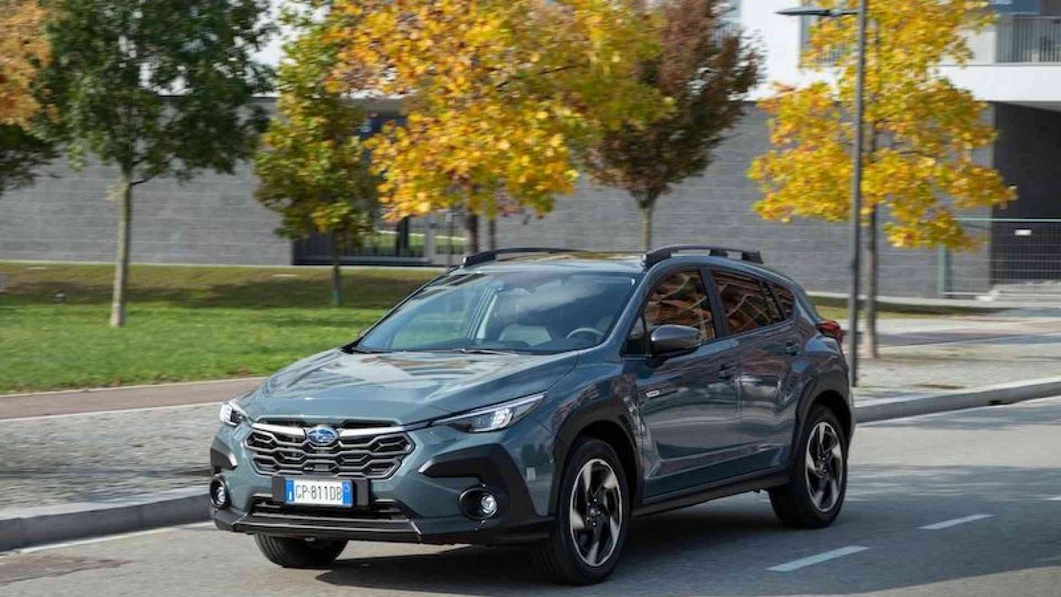 Subaru Crosstrek, la crossover ibrida per asfalto e fuoristrada