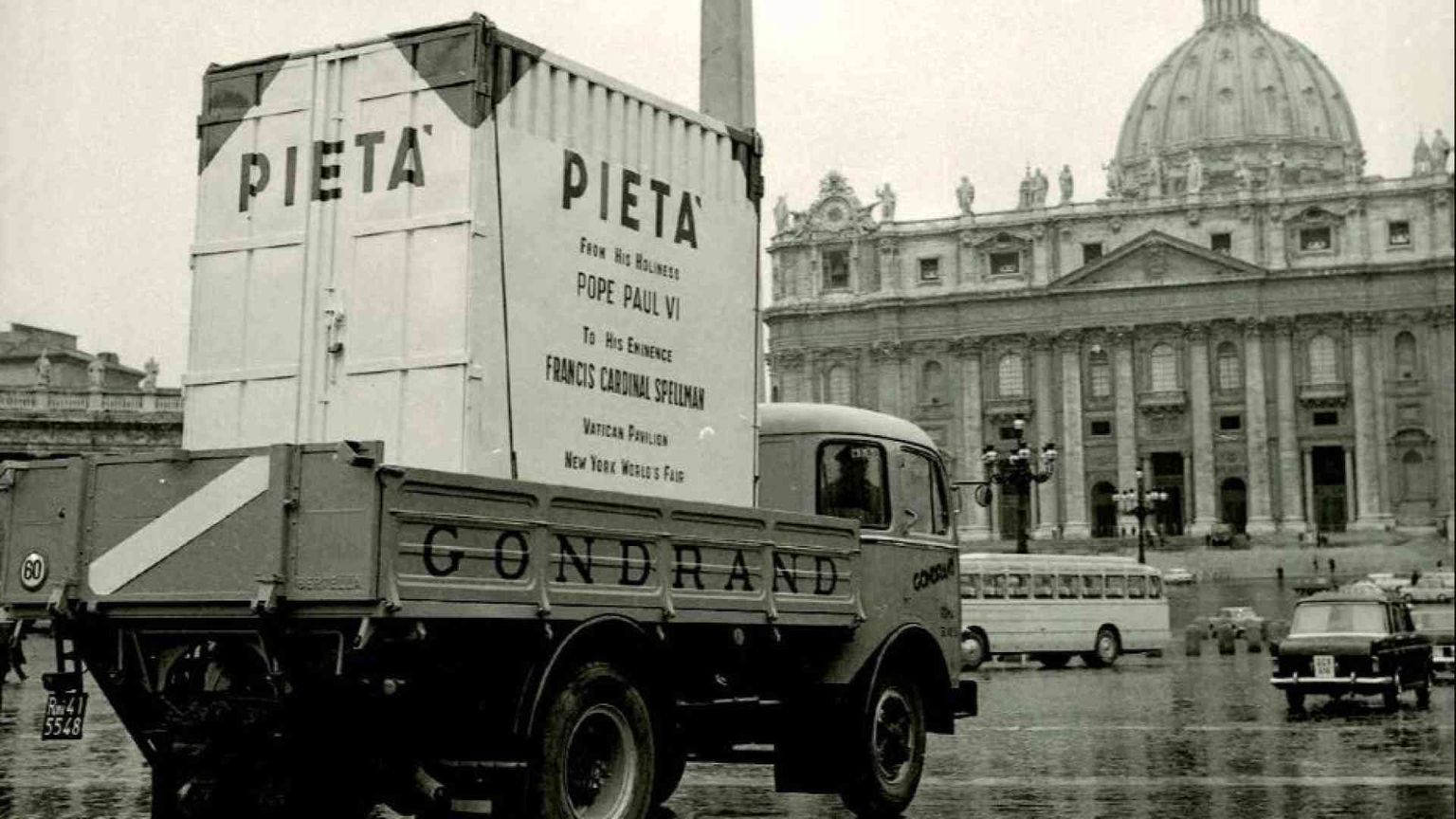 Quando la Pietà di Michelangelo attraversò l’oceano