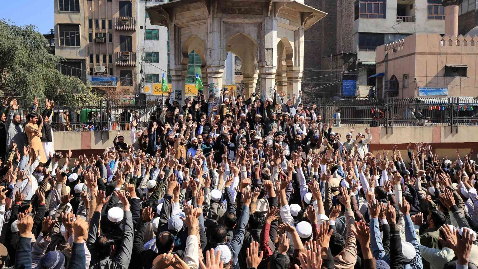 Blasfemia, assolto esponente di una setta “eretica”: scoppia la rivolta