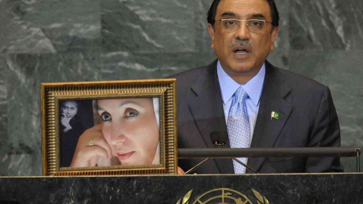 Dopo undici anni Zardari rieletto presidente del Pakistan