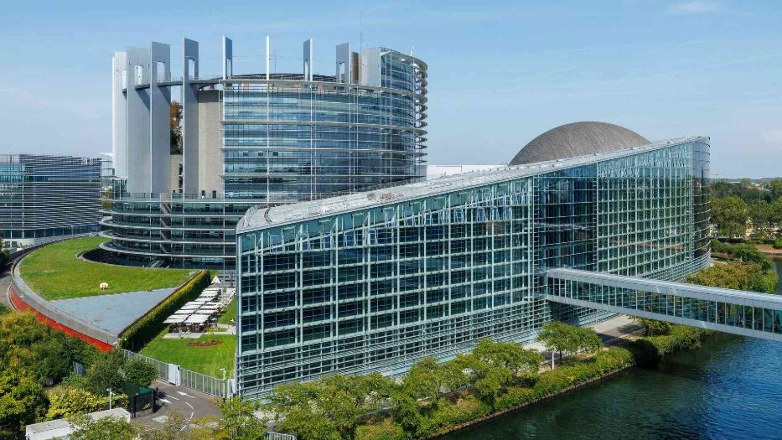 Diplomazia dal basso, dove le donne contano: petizione al Parlamento Ue